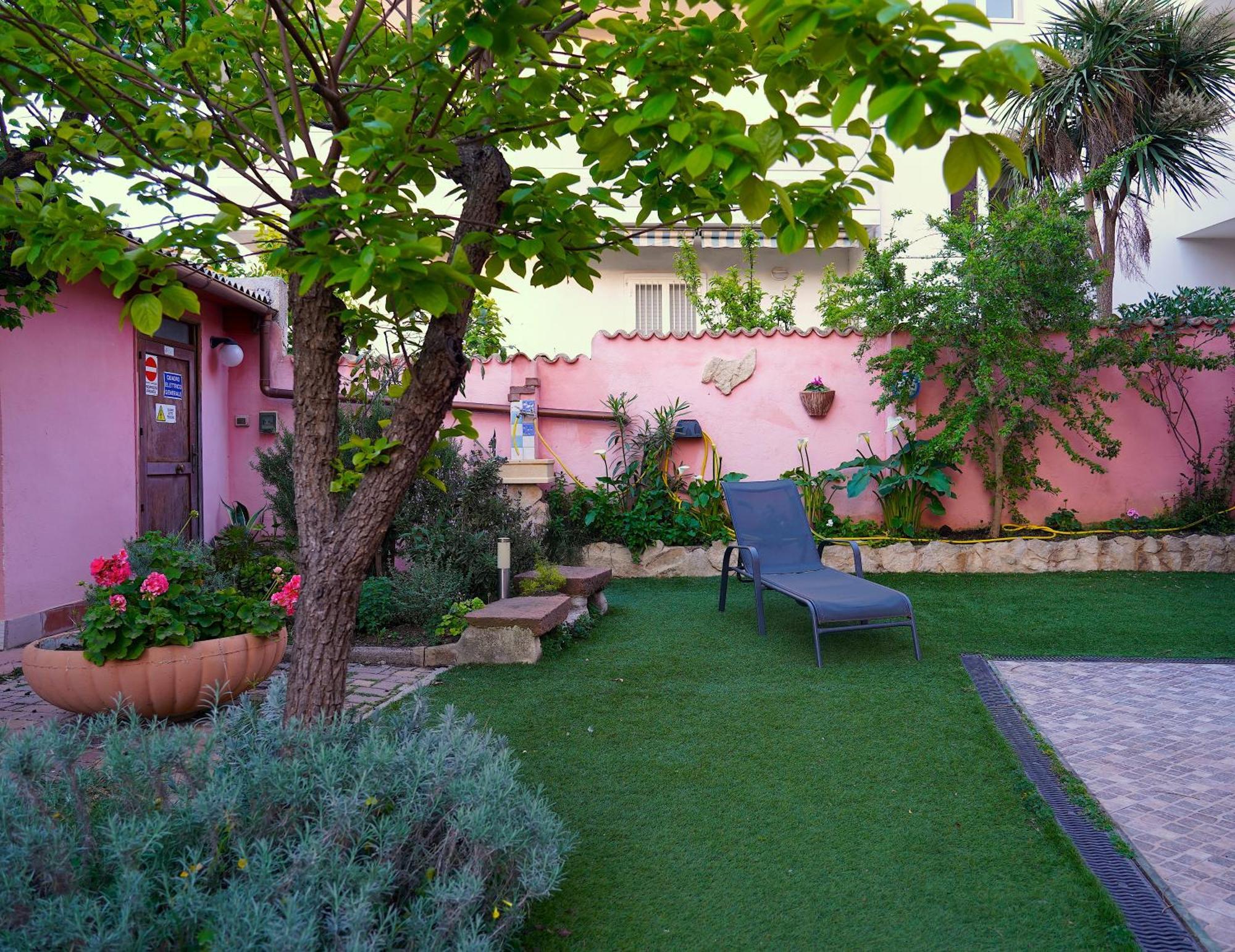 Flowery Aparthotel